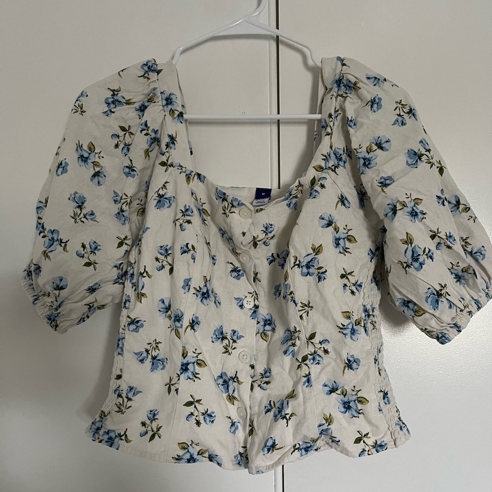 Old Navy Blue Floral Puff Sleeve Blouse